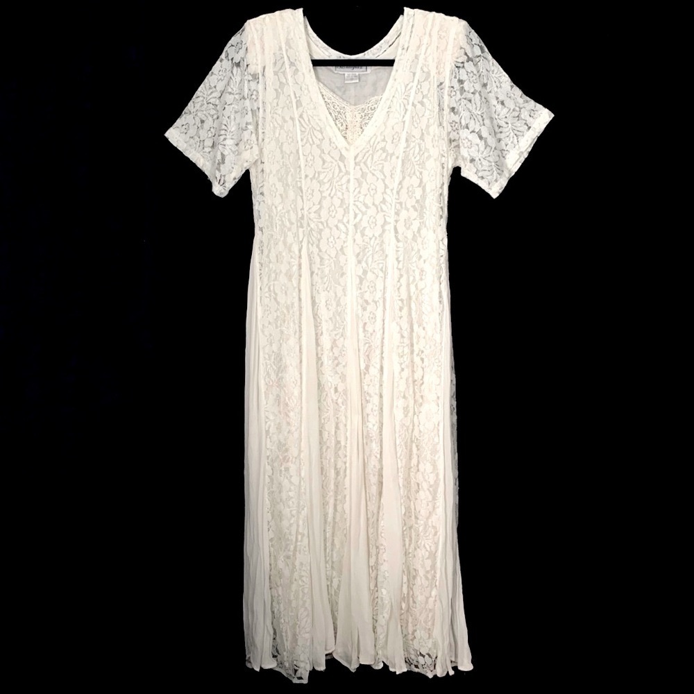 Nostalgia II Vintage Cottagecore Crinkle Style Lace Dress